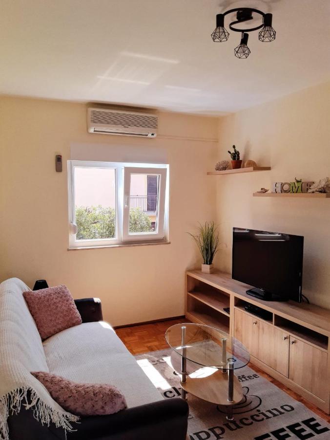 Toni Apartment Vodice Exterior foto