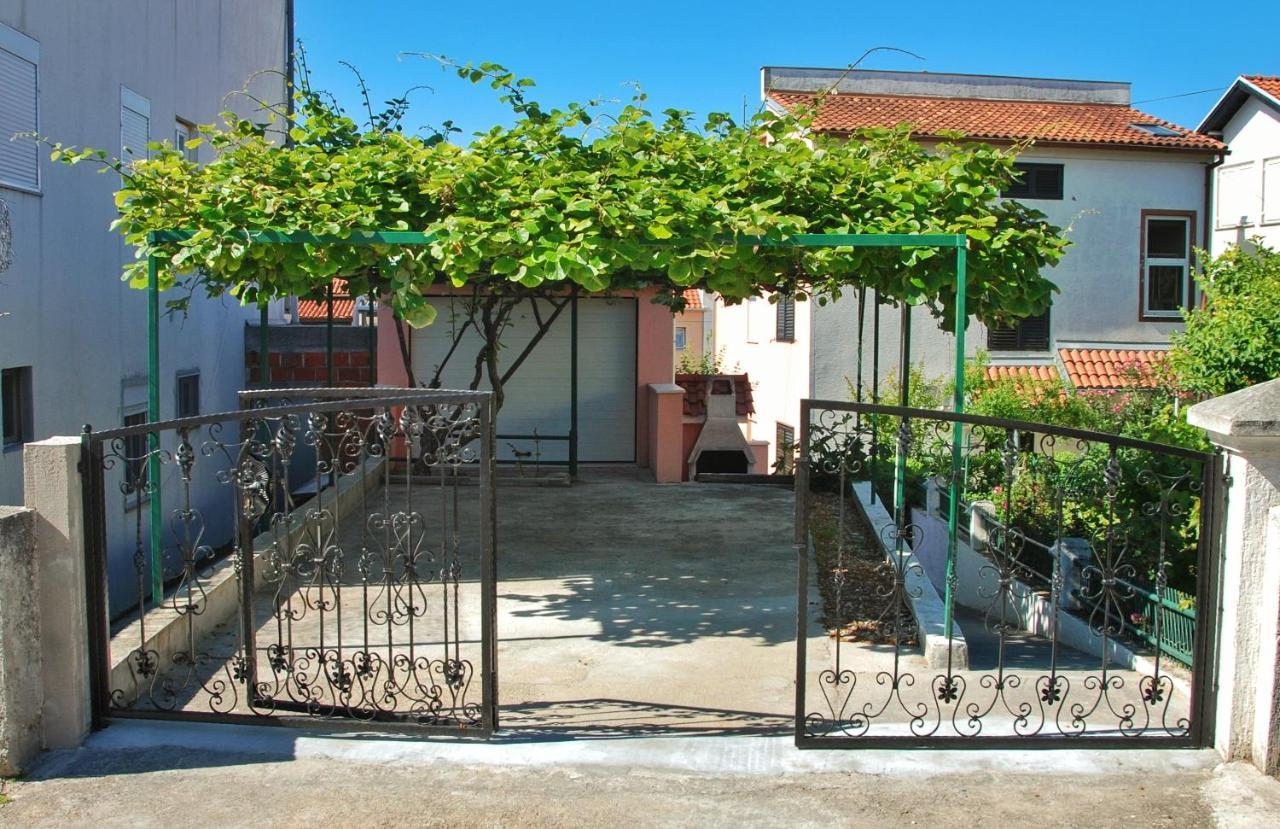 Toni Apartment Vodice Exterior foto