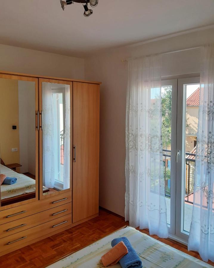 Toni Apartment Vodice Exterior foto