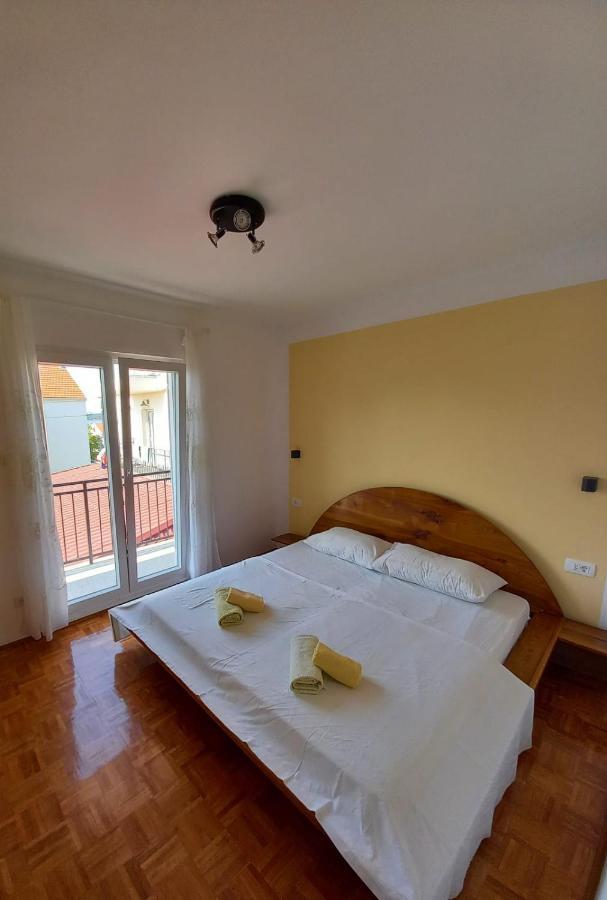 Toni Apartment Vodice Exterior foto